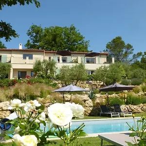 Couette-café Le Vallon Des Oliviers, Montauroux